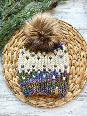 Winterfell Beanie in Arco Iris