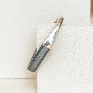 The Breakaway Bracelet / Metallic Black / Silver