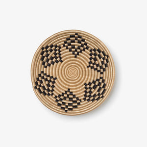 Bariku Woven Bowls: Tea & Black / Medium
