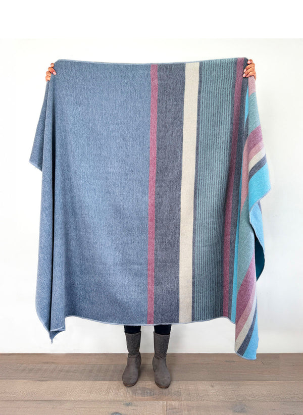 Shupaca Alpaca - Alpaca Throw - Blue Bird