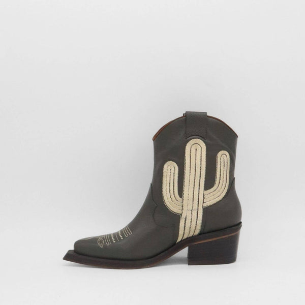 Oasis Western Cowboy Women's Booties in Olive Leather: Olive / Leather / 38  (US 7 / 7.5)